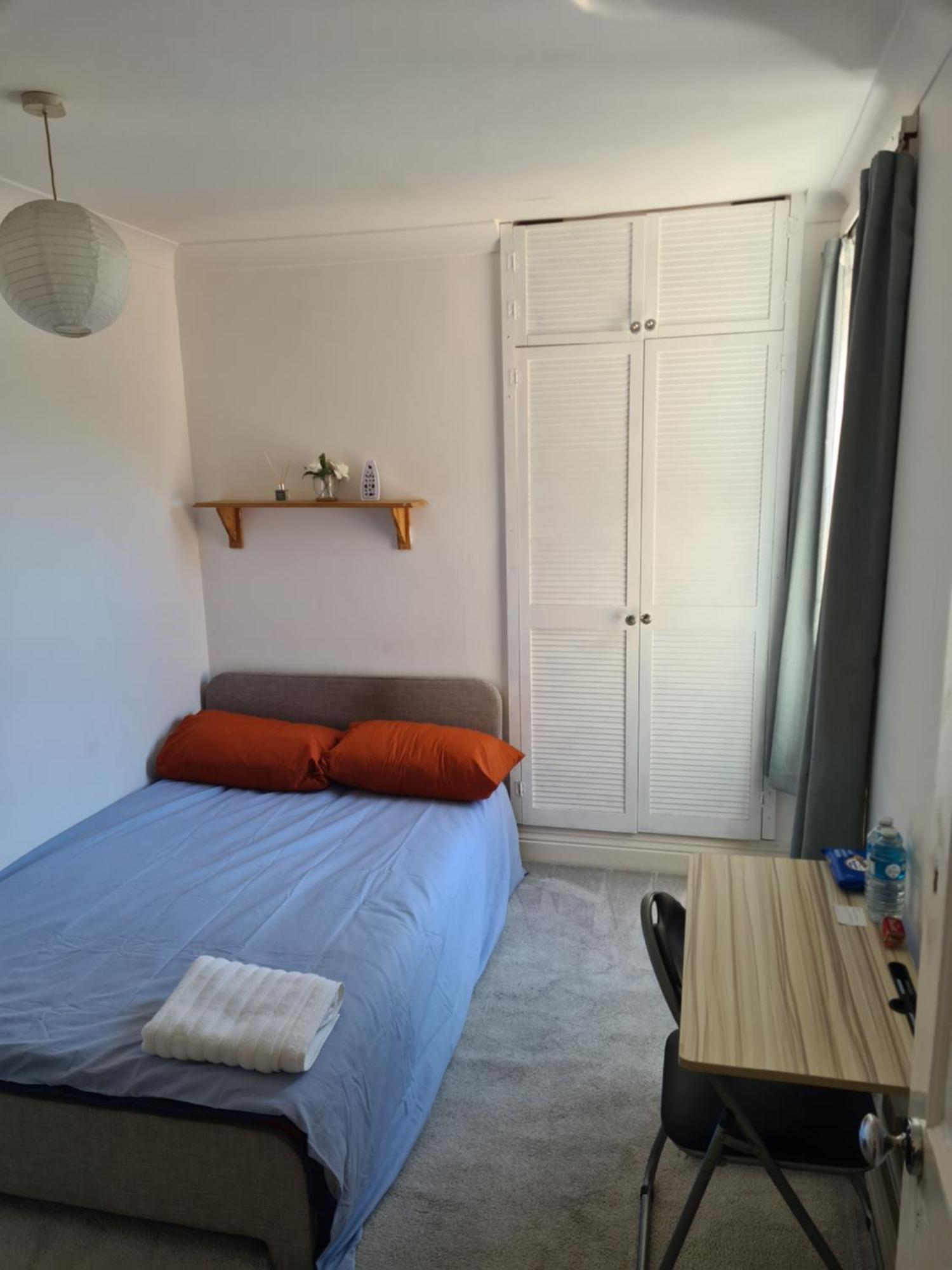 A Private & Beautiful Bedroom With Shared Bathroom In The Heart Of Bournemouth Eksteriør bilde