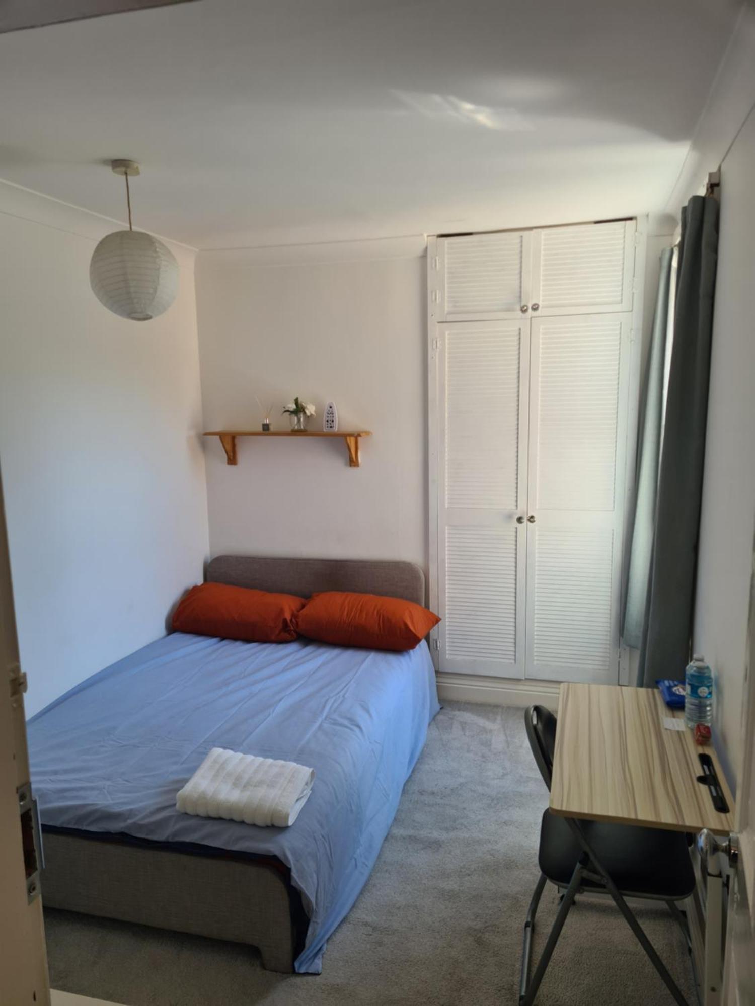 A Private & Beautiful Bedroom With Shared Bathroom In The Heart Of Bournemouth Eksteriør bilde