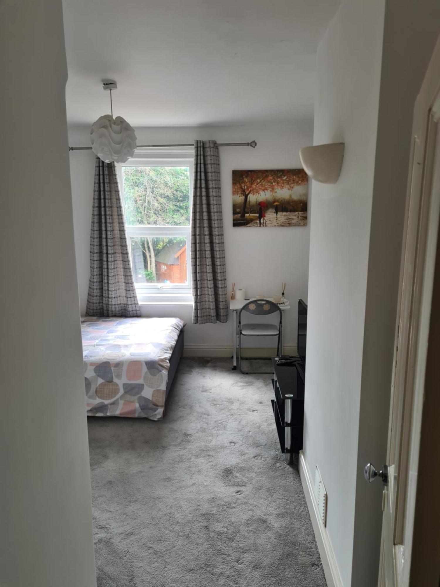 A Private & Beautiful Bedroom With Shared Bathroom In The Heart Of Bournemouth Eksteriør bilde
